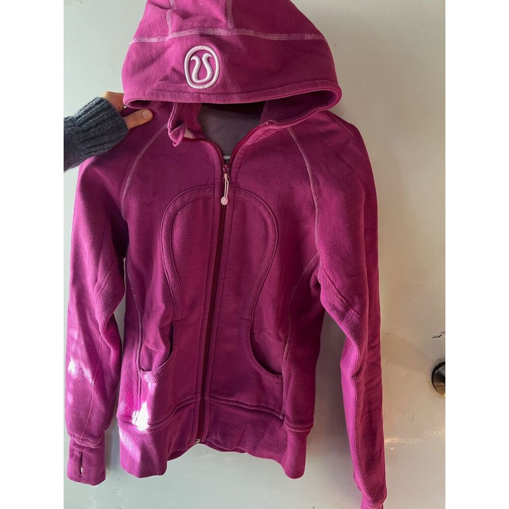 PURPLE PINK berrry lululemon cozy hoodie with keyhole thumbs SIZE SMALL